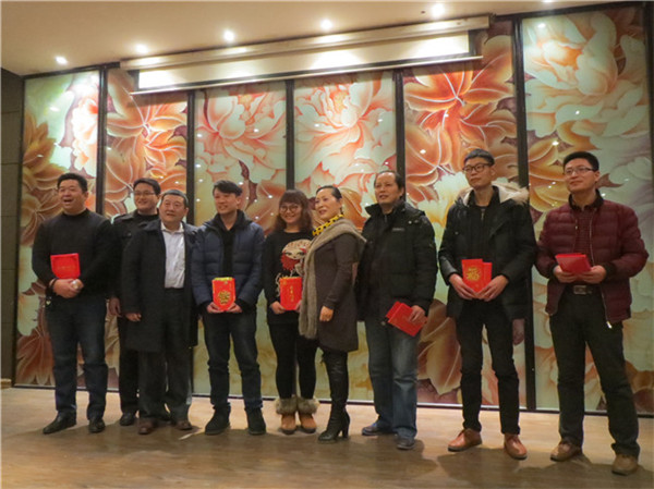 洛陽泰斯特公司完成年度銷售目標(biāo)，重金獎勵銷售