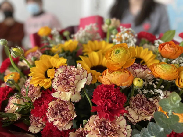 美人如斯，灼灼其華丨致敬泰斯特的巾幗英雄們！